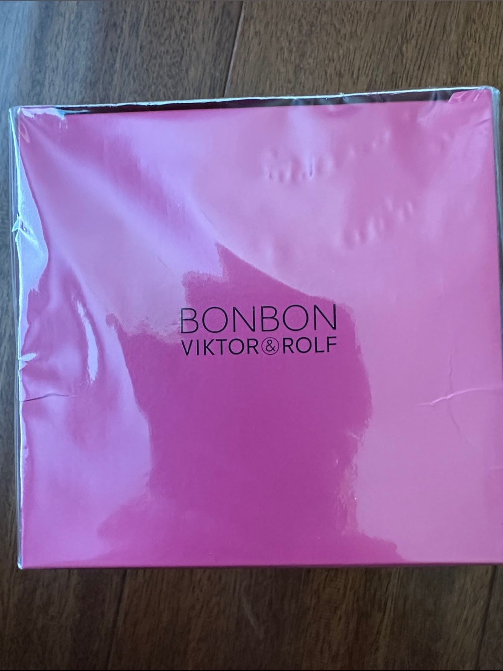 Viktor & Rolf Bonbon Eau de — Hot Pink with Black Accents - Picture 5 of 6